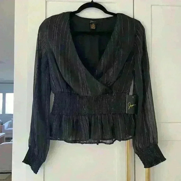 NWT Japan Black and Silver V-neck faux wrap top, size XS - Picture 5 of 5